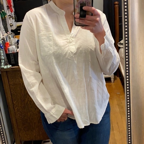 Textured Beachy White Linen Shirt - Picture 2 of 13